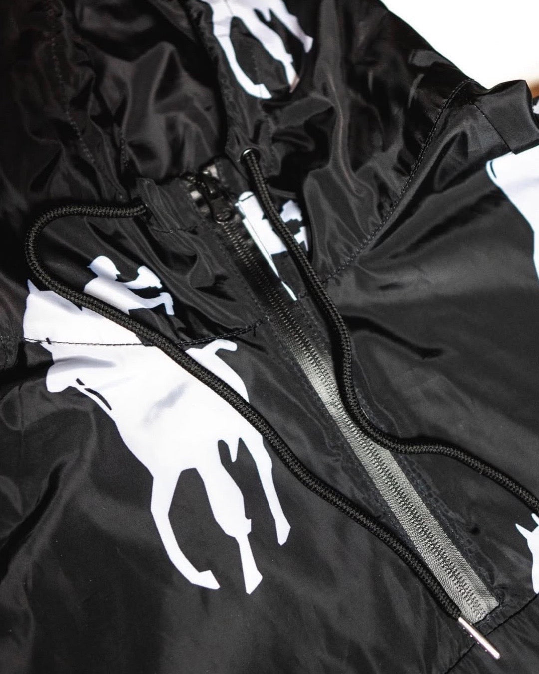Po up pullover windbreaker